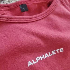 Alphalete Amplify Short Sleeve Crop Top Cherry Icee